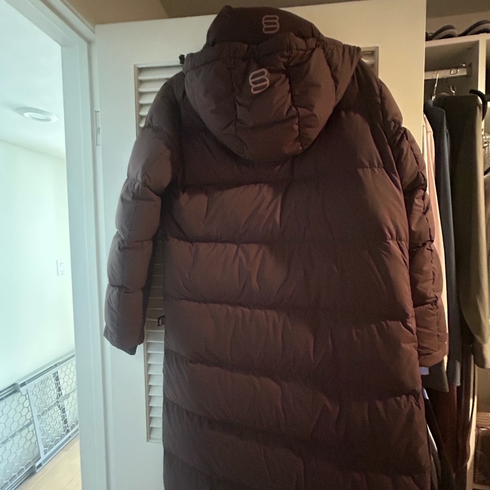 Aritzia Brown Puffer Coat - Picture 5 of 5